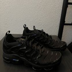 Nike Air Vapormax Plus ‘Triple Black’