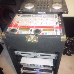 DJ Equipment 