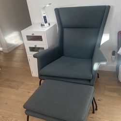 Dwr Chair 