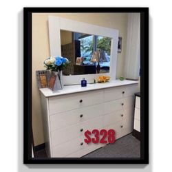 8 Drawer Dresser With Mirror / Comoda 8 Cajones Con Espejo