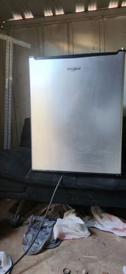 Whirlpool mini fridge