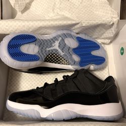 Jordan 11 Low “Space Jam”