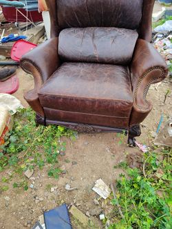 antique lether chair