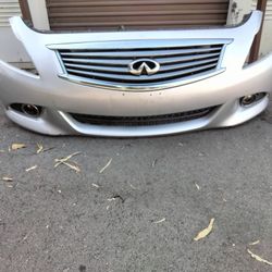 2007-2013 Infiniti G37 Complete Front Bumper With All The Accessories OEM.
