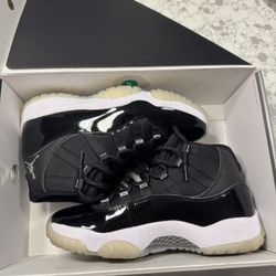 JORDAN 11 JUBILEE SIZE 8.5