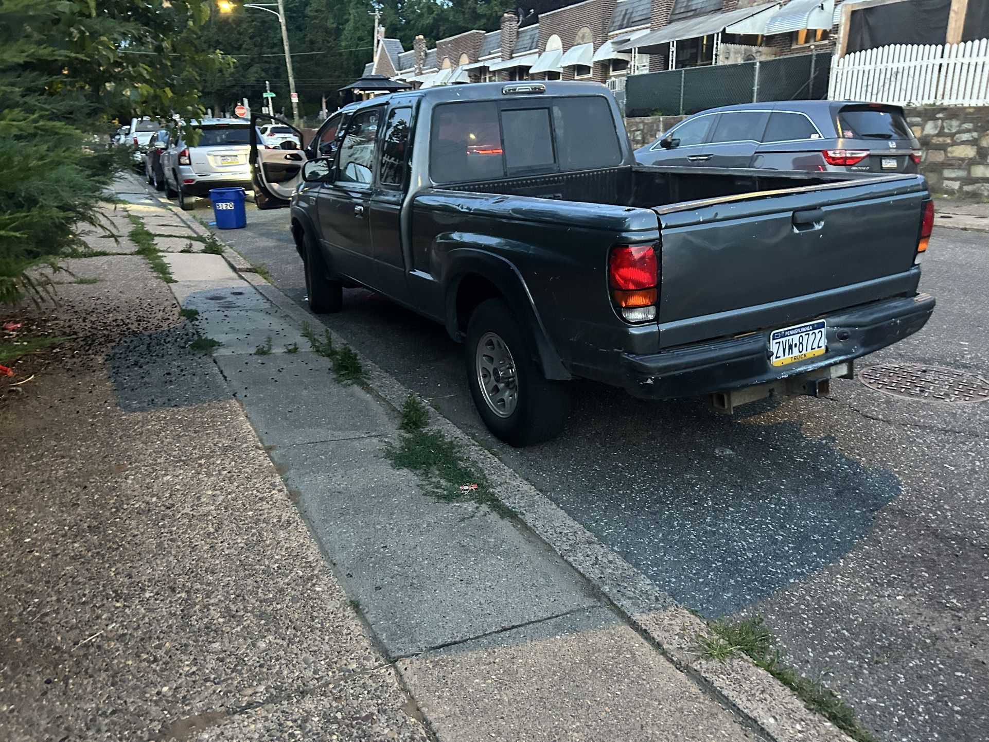 2002 Mazda Truck