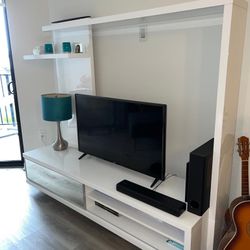 TV STAND 