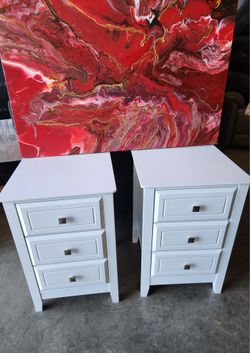 White 3-Drawer Nightstands – Set of 2