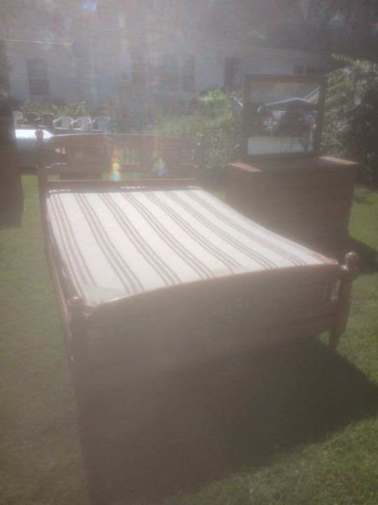 Full Size Bedroom Set