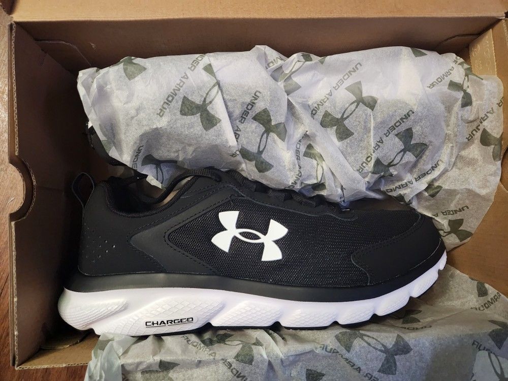 Under Armour Size 11 & 11.5 UA Charged Assert 9 4