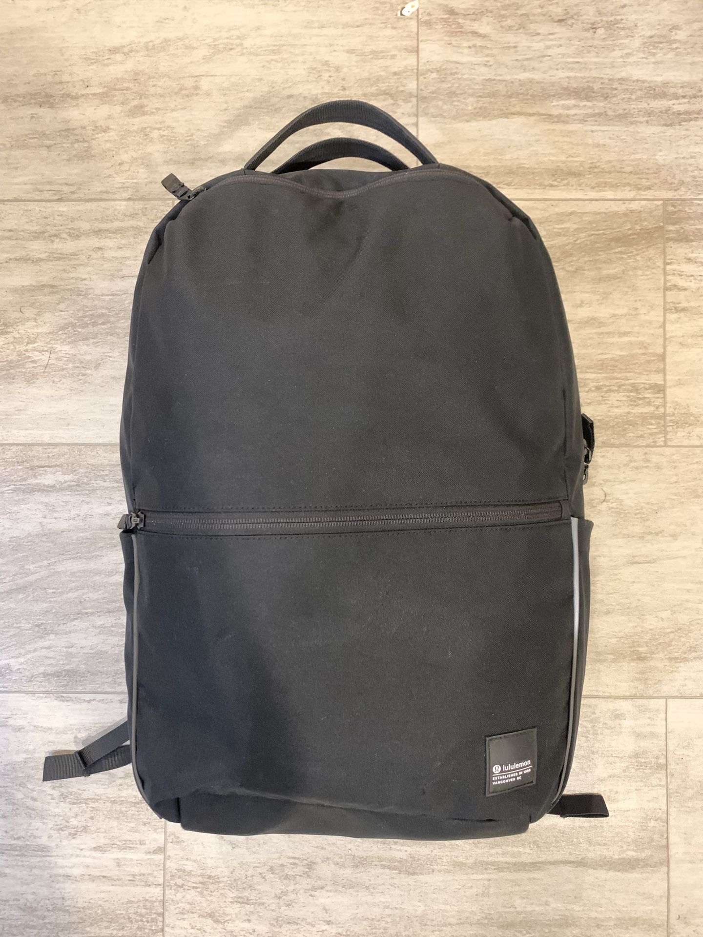 Double-Zip BackPack 22L