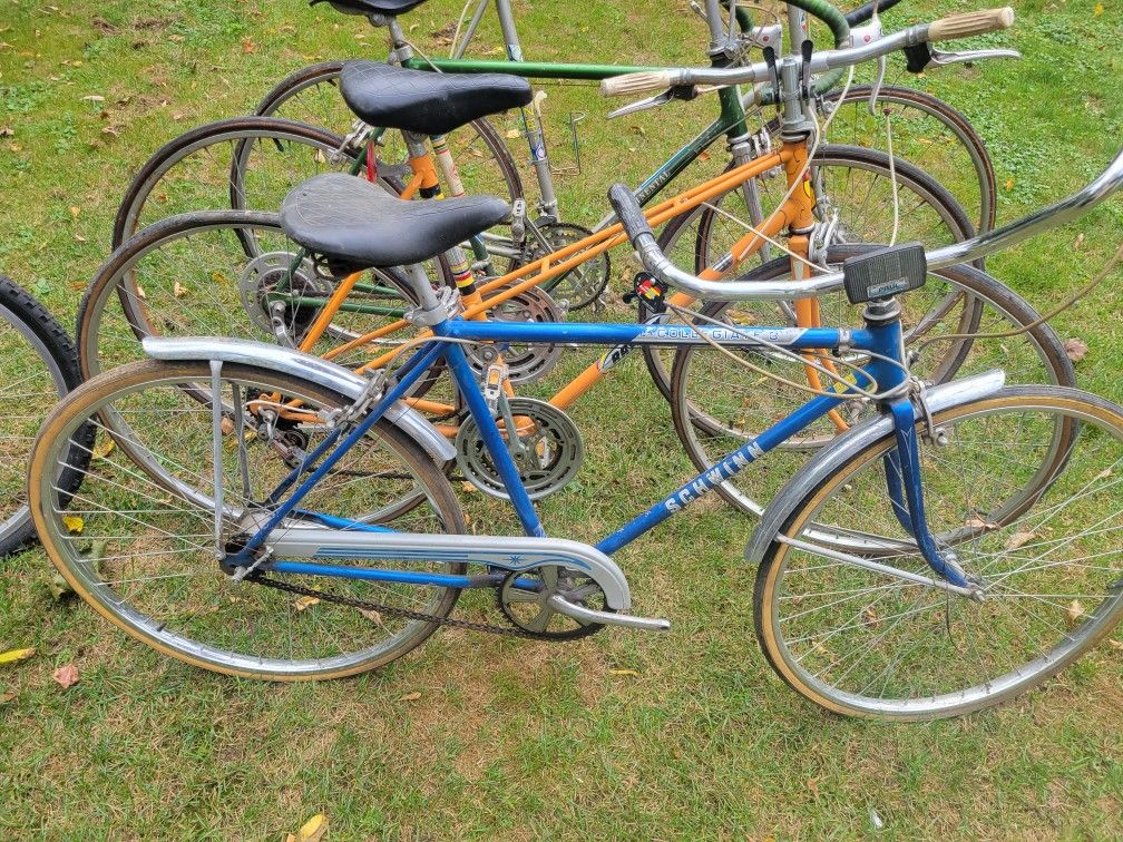 3 Road Cruiser Bikes Schwinn