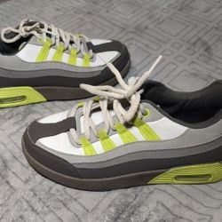 Sz 3 Startup Sneakers