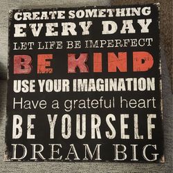Be Kind Dream Big wooden/Wood Wall Hanging