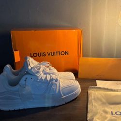 White Louis Vuitton men shoes 