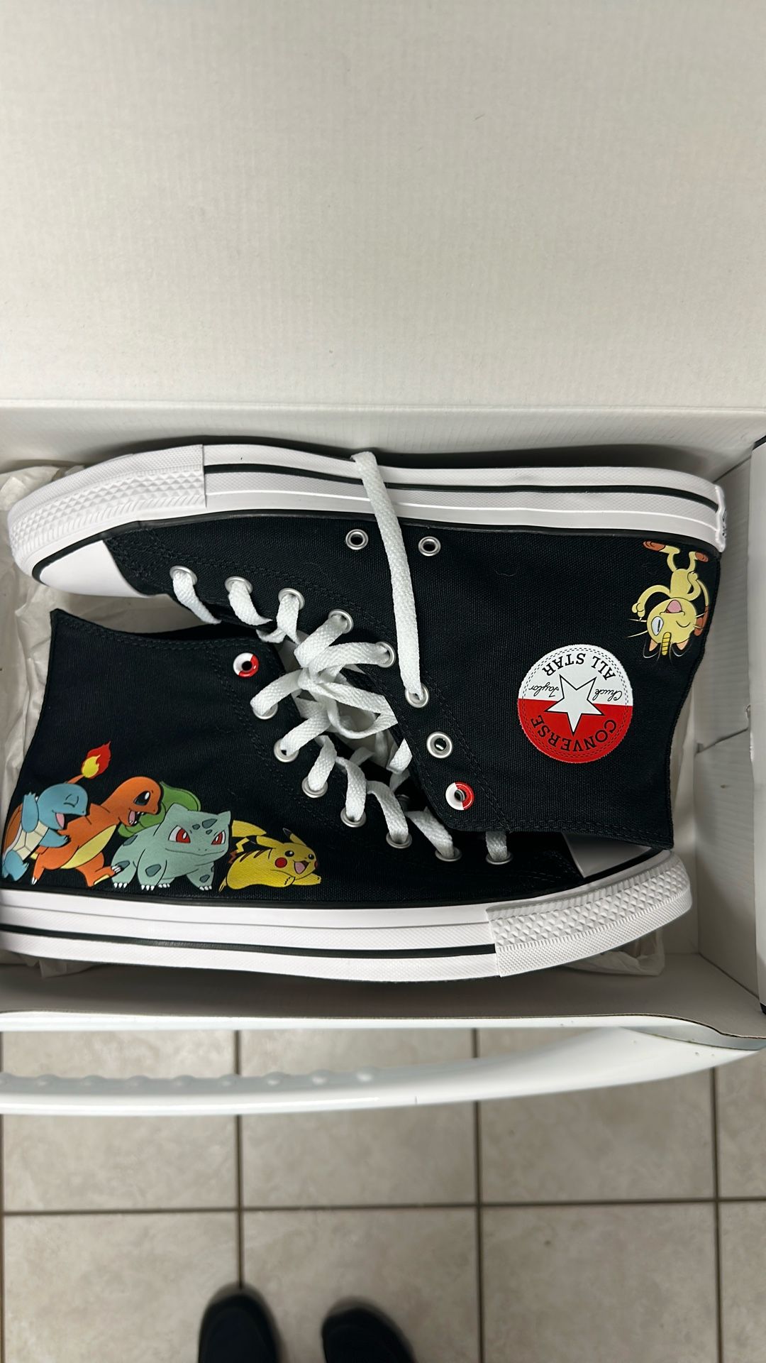 Pokemon Converse Men’s Size 10