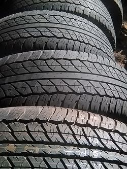 265 70 17 four Dunlop tires