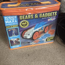 Science to The Max Gears and Gadgets 194 Pieces Ages 8+ (Makes 10 Experiments)