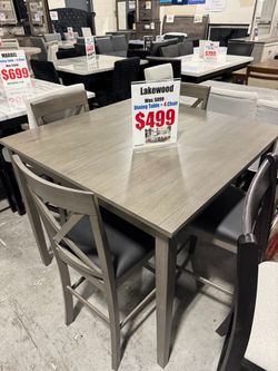 
🔥 BRAND NEW DINING SET – Financing Available!