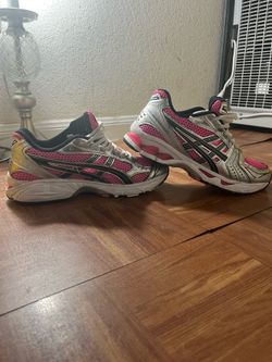 pink asics