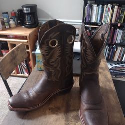 Like New Ariat Cowboy Boots 