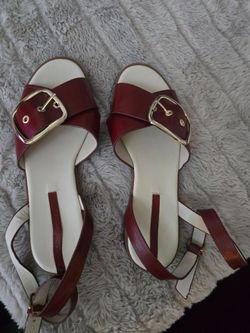 Zara Women's Burgundy Leather Flat Sandals