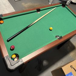 Mini Pool Table 