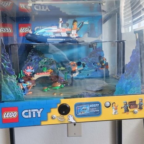 Lego City Store Display Set 60377 for Sale in Fontana, CA - OfferUp
