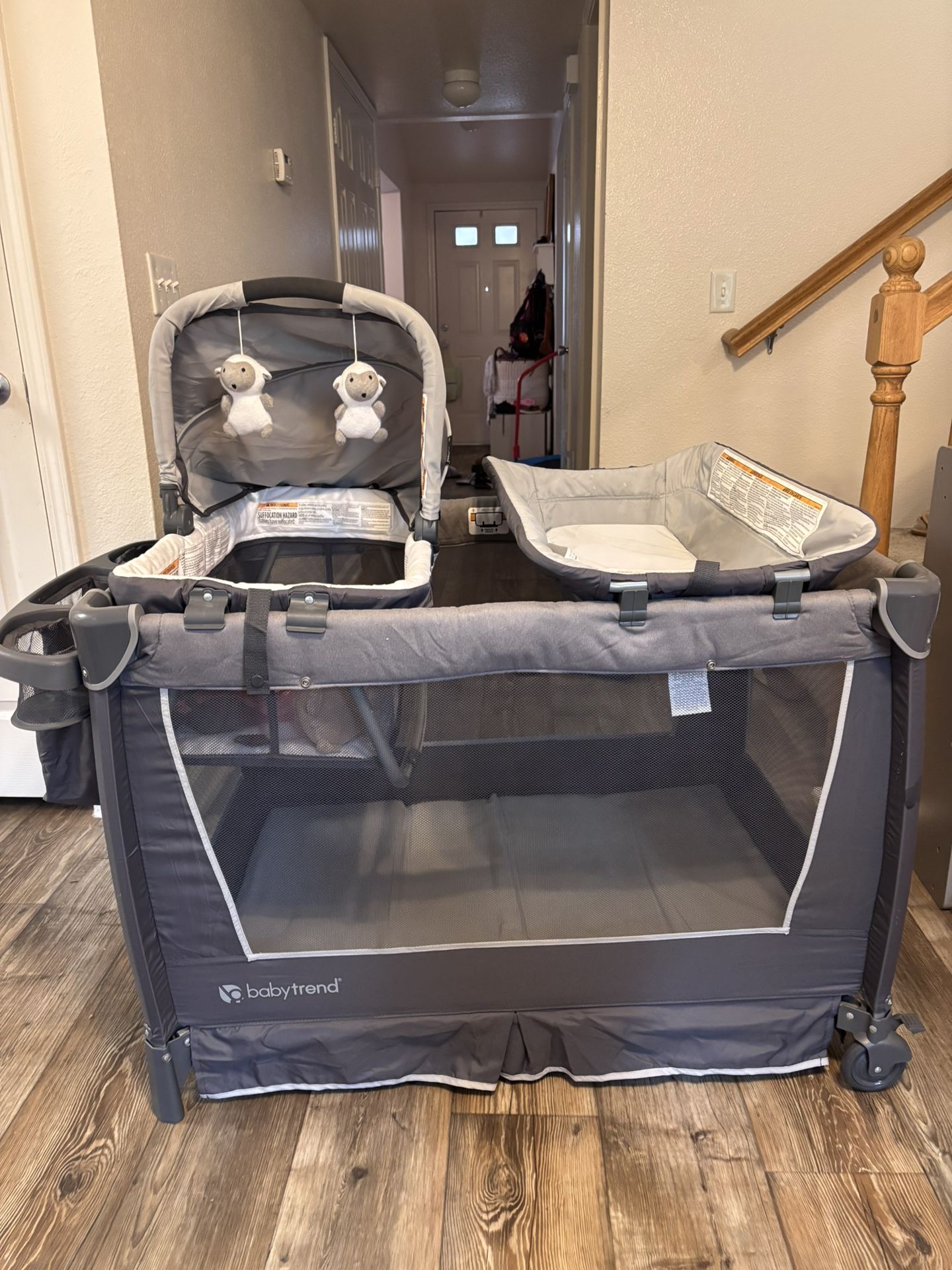 Play Pen with changing table and rocker