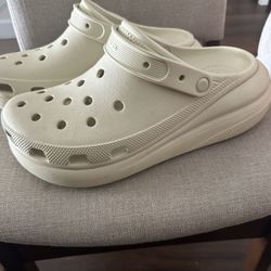 Crocs Platform Size 11
