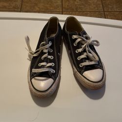 Black Converse Size 6