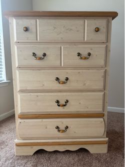 Dresser set