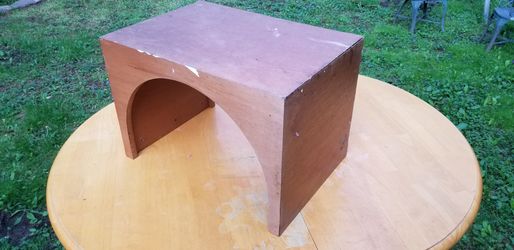 Accent table arch