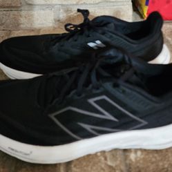 New balance Fresh Foam Size 12.5 Men's