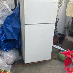 Americana Fridge 100