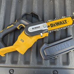 DEWALT 20V XR Pruning Chainsaw 8” Tool Only