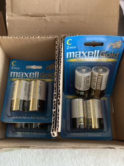 Maxwell Batteries Alkaline C lot Of 10