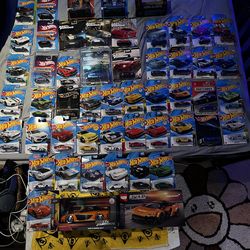 Huge Diecast bundle. Includes Hotwheels Chase