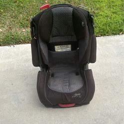 Alpha Omega Elite Childseat