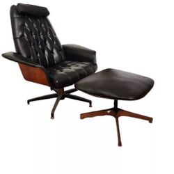 Mid Century Modern Plycraft Lounge Chair & Ottoman