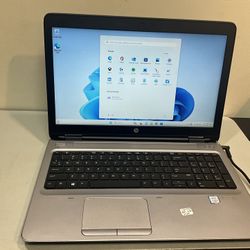 hp probook 650 g2 i5  8gb ram 256gb ssd window 11pro ,new fresh window 11 install  power adapter included ,crack in the corners please che