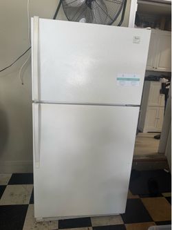 White whirlpool refrigerator
