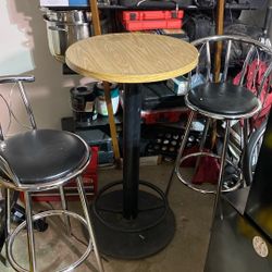 Bar Table With 2 Bar Chairs 