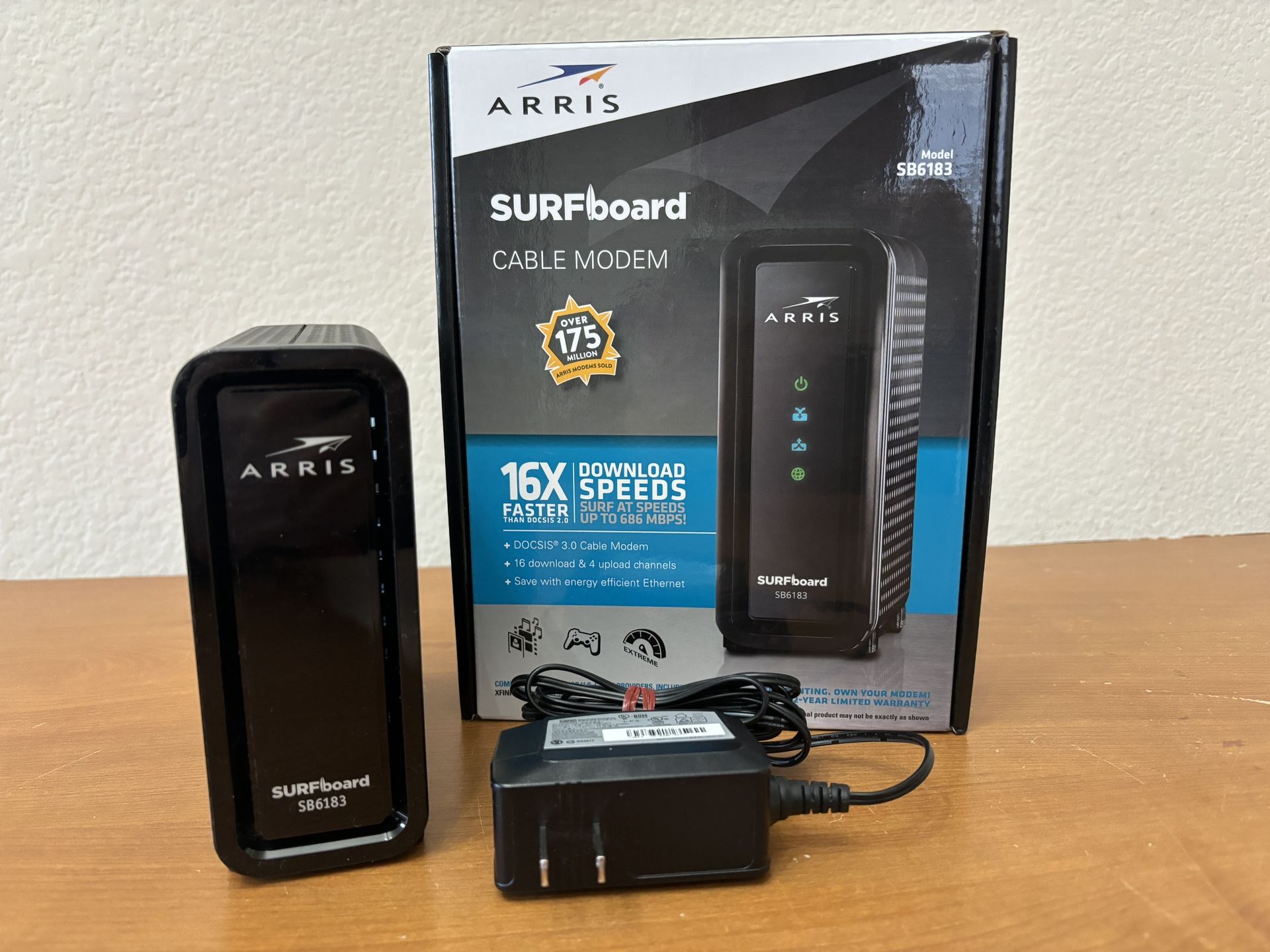 Arris Surfboard Cable Modem SB6183. $25