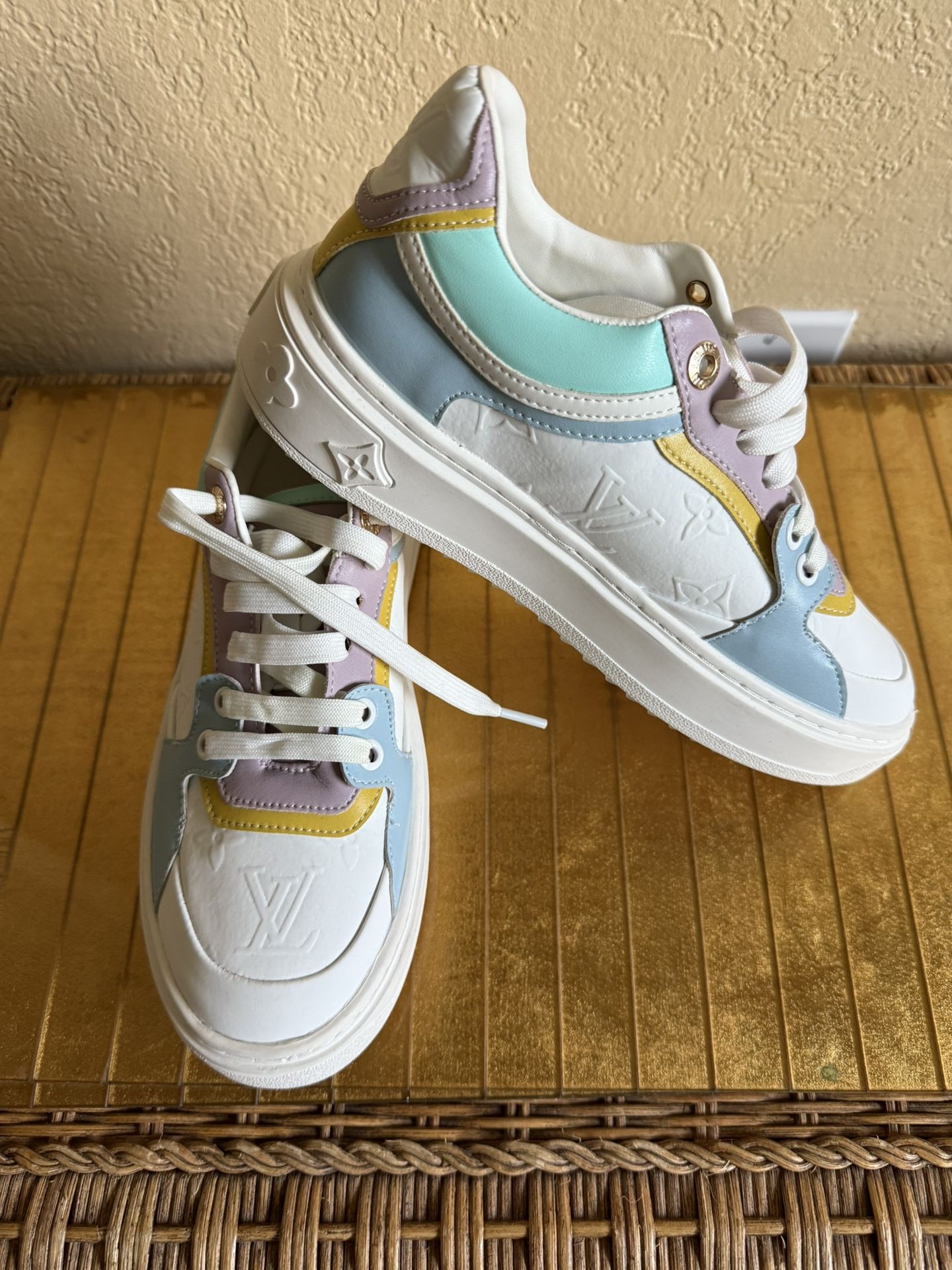 Nib Louis Vuitton sneaker, tennis shoe running sport women’s