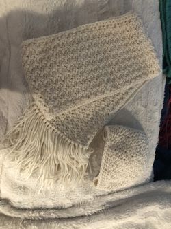 Hand made scarfs and benies