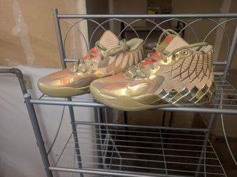 Lamelo ball Gold one of one $100 size 10 brand new