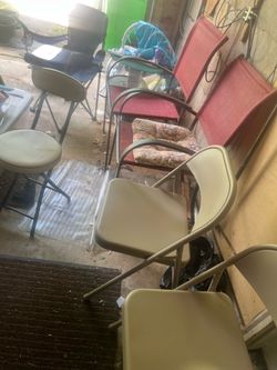 6 lawn chairs