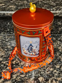 Disney Parks Holiday Christmas Mickey & Friends Musical Tin Popcorn Bucket - NEW/Unused!