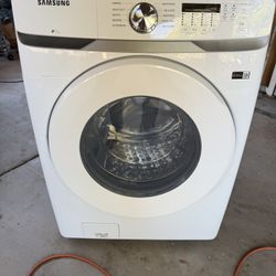Samsung 4.5 cu. High-Efficiency Front Load Washer with Self-clean+